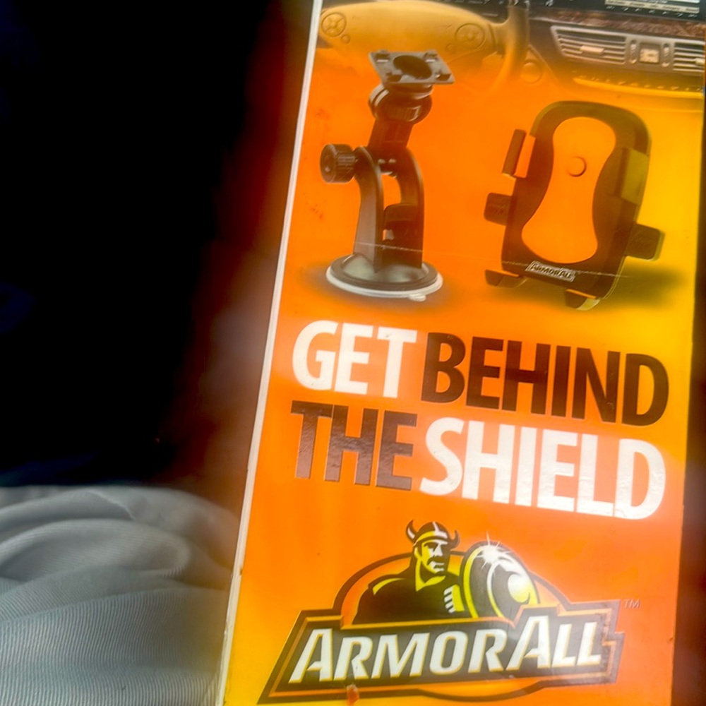 ArmorAll suction mount support for cell phone